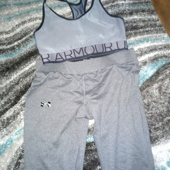 Under armour - Picture 1 of 1